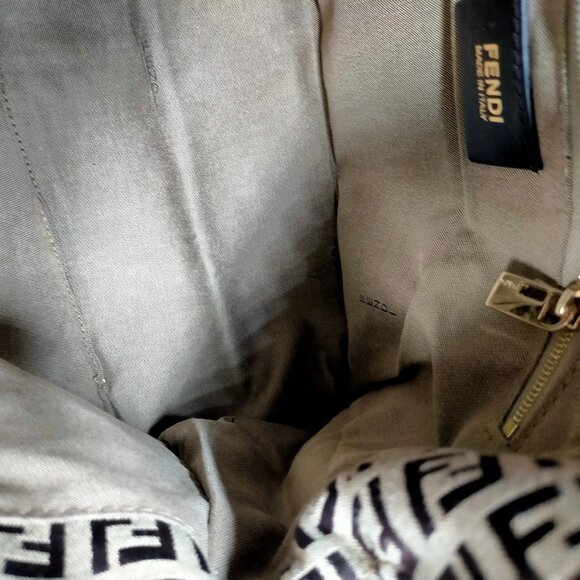 Fendi Hand Bag Brown Canvas mon-684-091725 - Picture 12 of 16